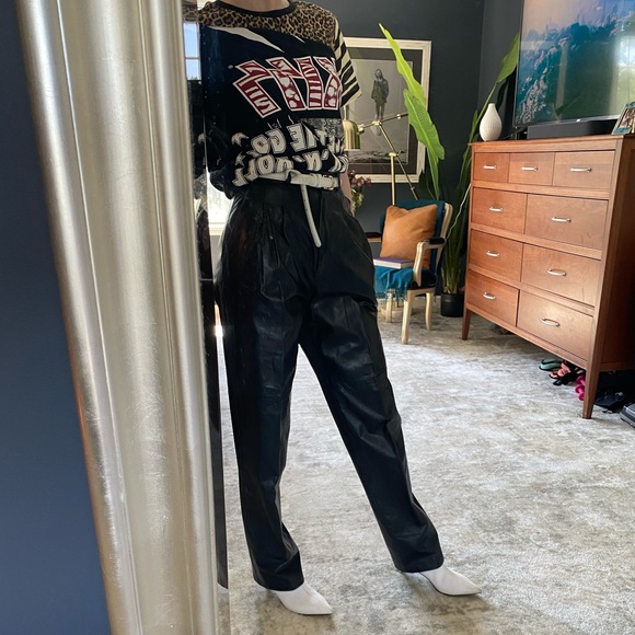 ALICE + OLIVIA Patchwork  Kiss Band Tee - Picture 4 of 8